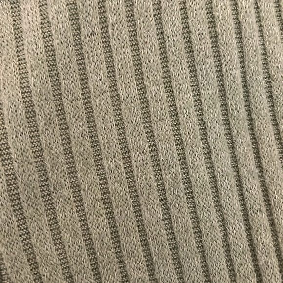 CROPPED LIGHT GREEN SHIRT - Picture 3 of 3